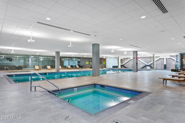 Building Photo - 7141 E Rancho Vista Dr