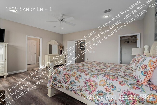 Building Photo - 1509 Sandy Ln