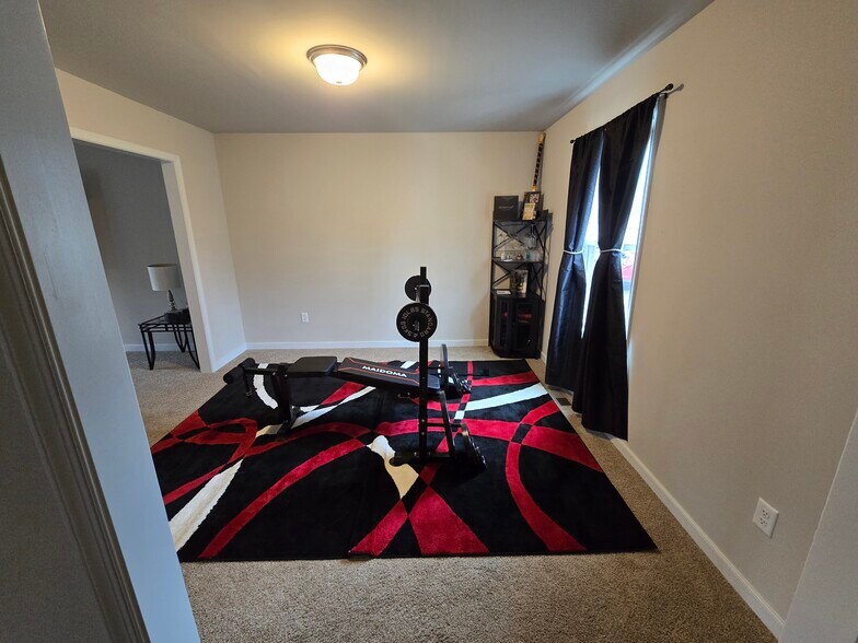 Building Photo - 8483 Scouts Rd