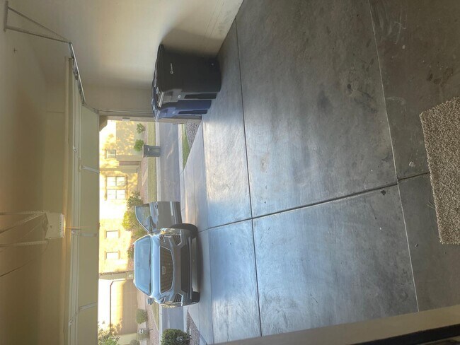 Building Photo - 4700 S Fulton Ranch Blvd