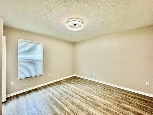 Building Photo - 12534 Chenwood Ave