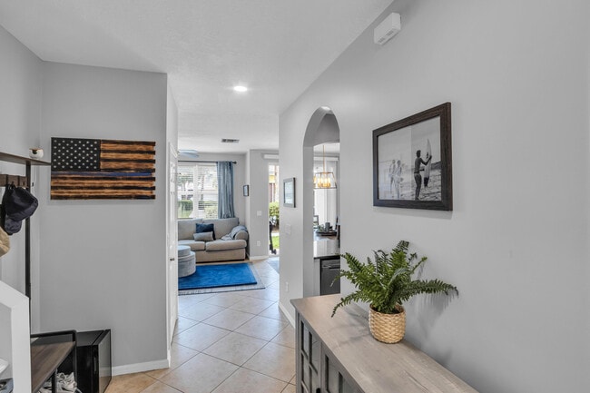 Building Photo - 4947 Grinnell St