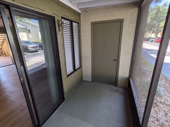 Building Photo - Ground Floor 2/2 in Pool Complex