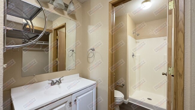 Building Photo - Townhouse in Westover
