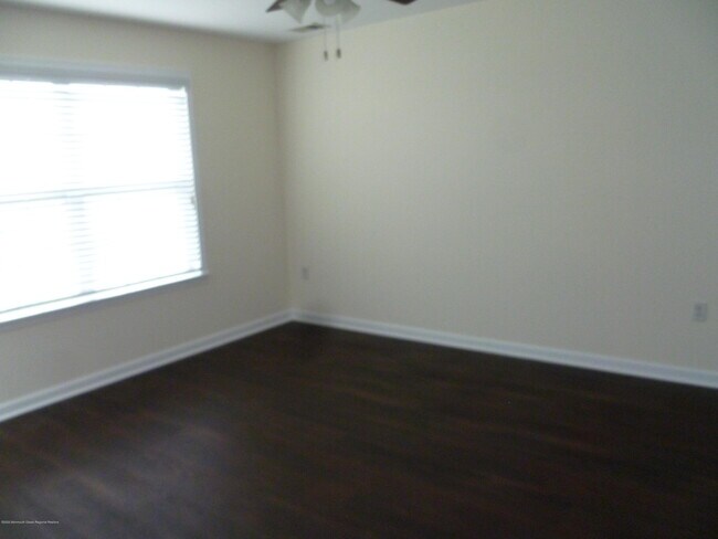 Building Photo - 28 Santa Rosa Ln