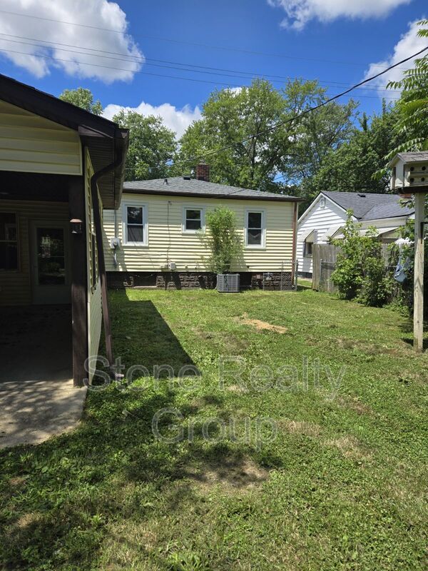 Building Photo - 1721 N 25th St