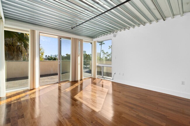 Building Photo - 1415 Butler Ave #1
