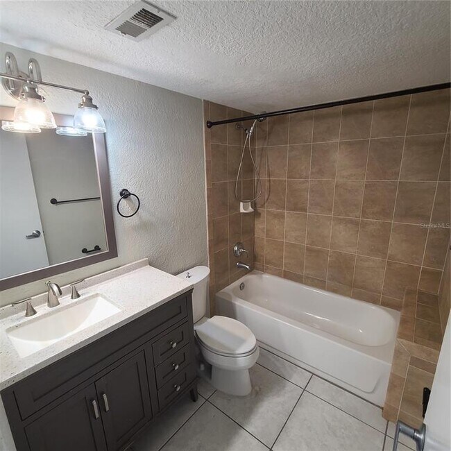 Building Photo - 8209 Sun Spring Cir