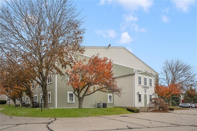 Building Photo - 3524 W Shore Rd