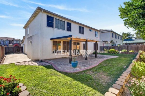 Building Photo - 3180 Mount Tamalpais Dr