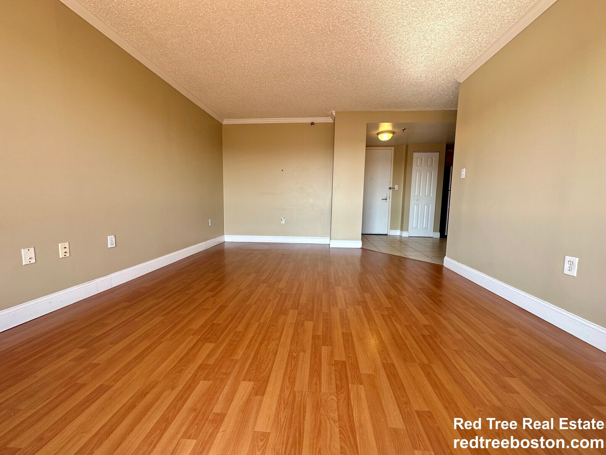 Building Photo - 15 North Beacon St