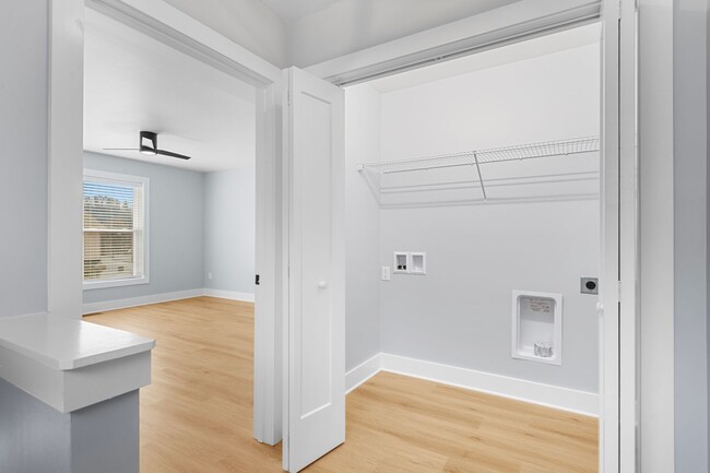 Building Photo - Brand New Townhome! End Unit! Catawba Vall...