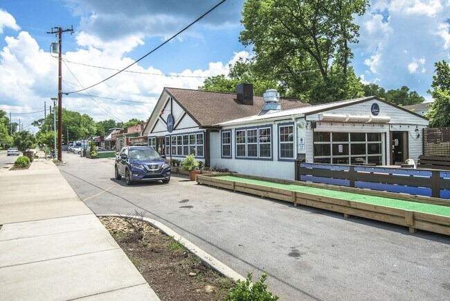 Building Photo - 312 Sloan Rd