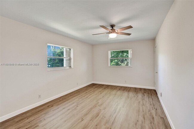 Building Photo - 4103 NW 75th Ave