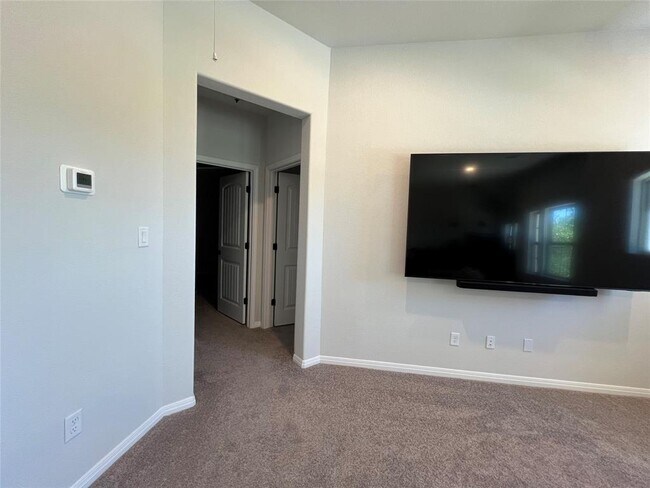 Building Photo - 129 Red Granite Rd