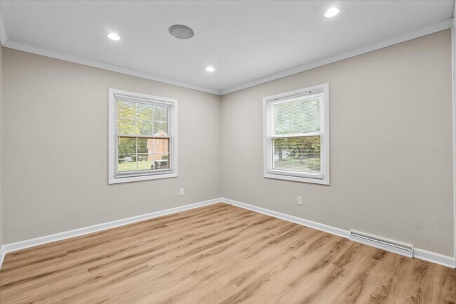 Building Photo - 602 Lipscomb Rd