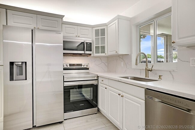 Building Photo - 9593 Richmond Cir