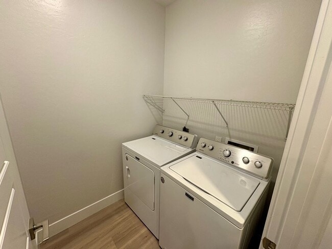 Building Photo - 7531 E Billings St