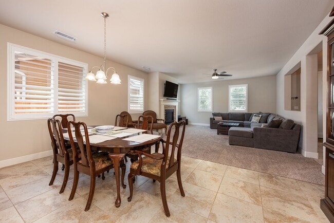 Building Photo - Upgraded 3 bed 2 ba 1862 sq. ft. w/ 2 car ...