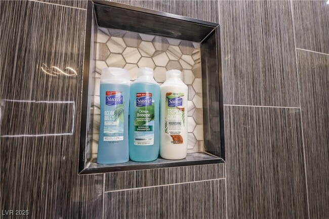 Building Photo - 5301 Opuntia St