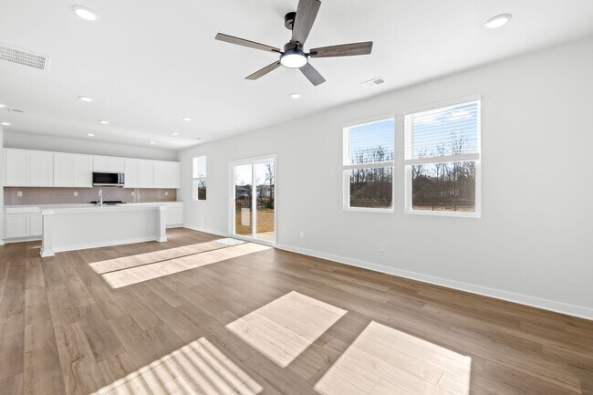 Building Photo - New Contruction 4BR/2.5BA Single Family Home in Blue Sky Meadows