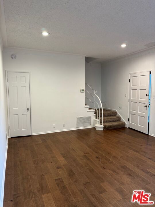 Building Photo - 122 Orlando Ave