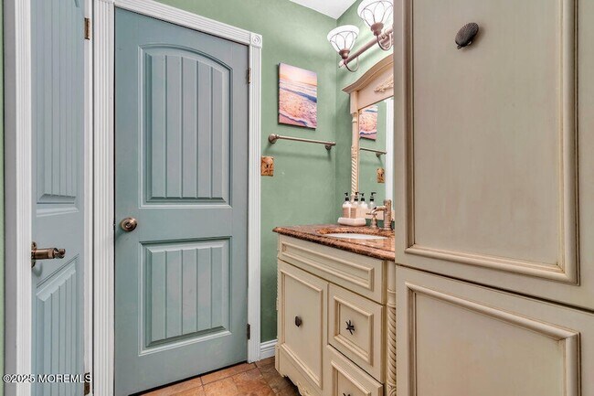 Building Photo - 1501 Ocean Ave N