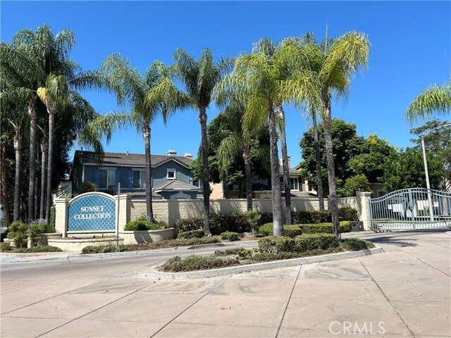 Building Photo - 1525 W Starburst Dr