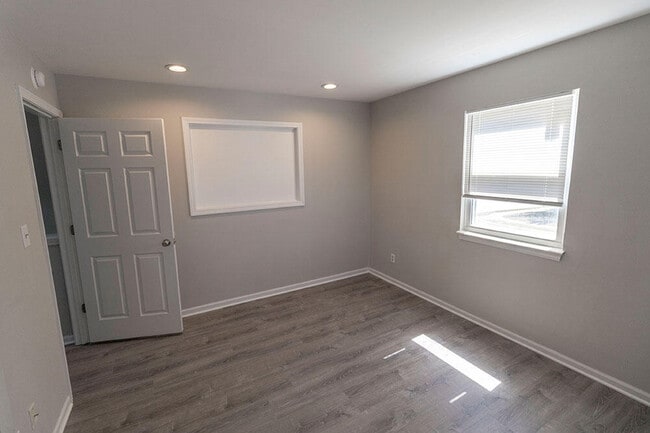 Building Photo - 3603 Hermitage Rd