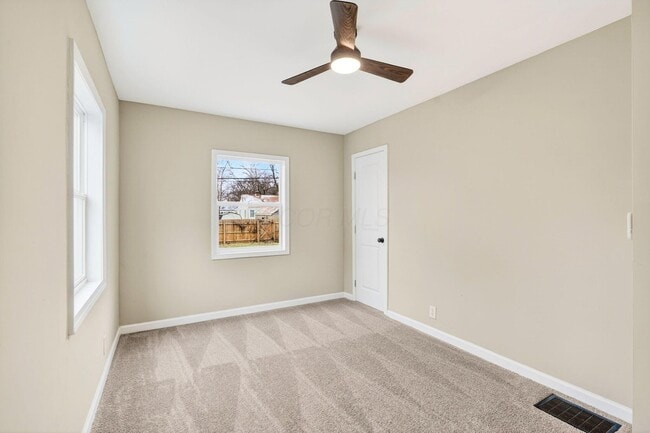 Building Photo - 2699 Pontiac St