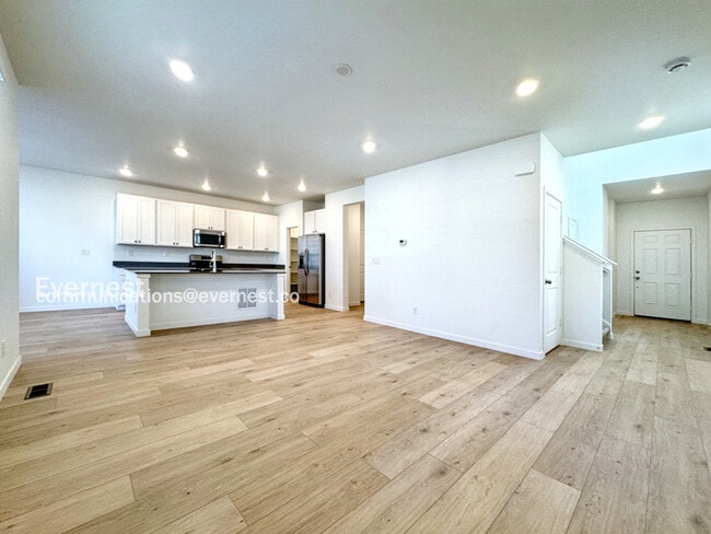 Building Photo - 9021 Hightower St