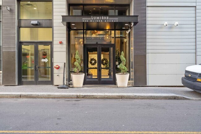 Primary Photo - 350 Oliver Ave