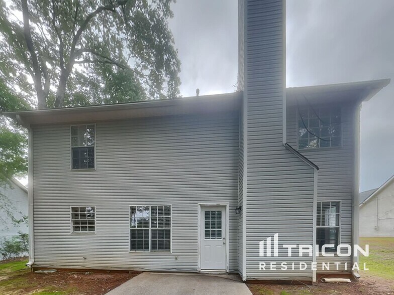 Building Photo - 3591 River Mill Ct