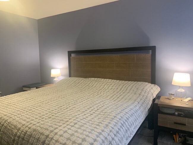 2nd (top floor) primary suite - 3606 Journal St