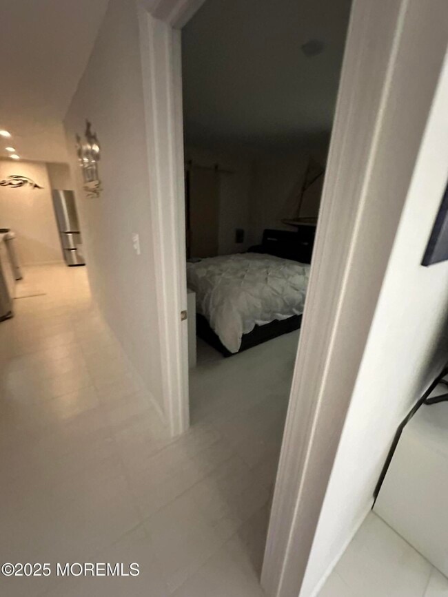 Building Photo - 106 Wallace St