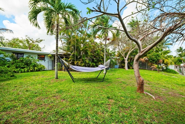 Building Photo - 2512 Sugar Loaf Ln