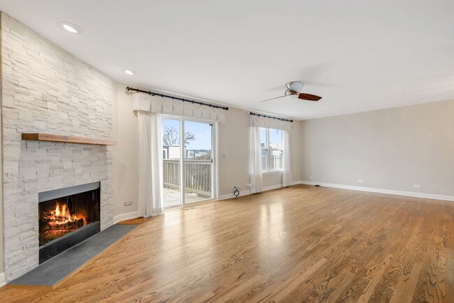 Building Photo - 3252 Cool Springs Ct