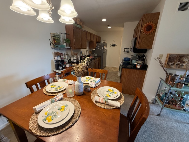 Building Photo - 104 Clinkscales Rd