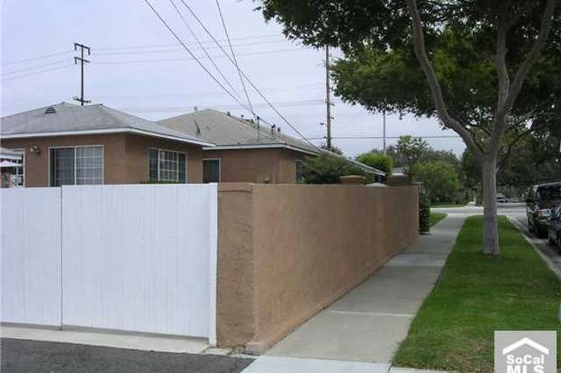 Building Photo - 17039 Crenshaw Blvd