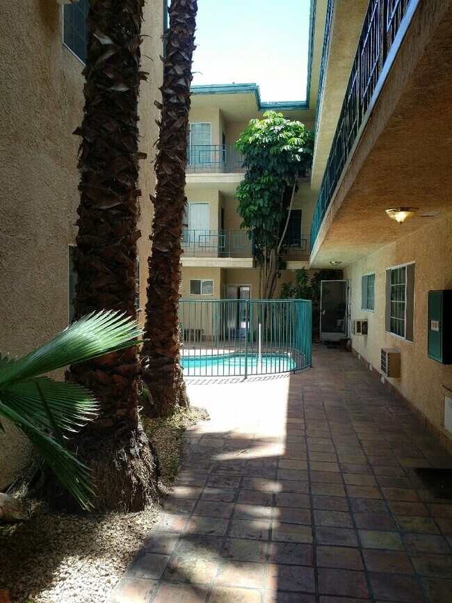 Building Photo - 12848 Bloomfield St