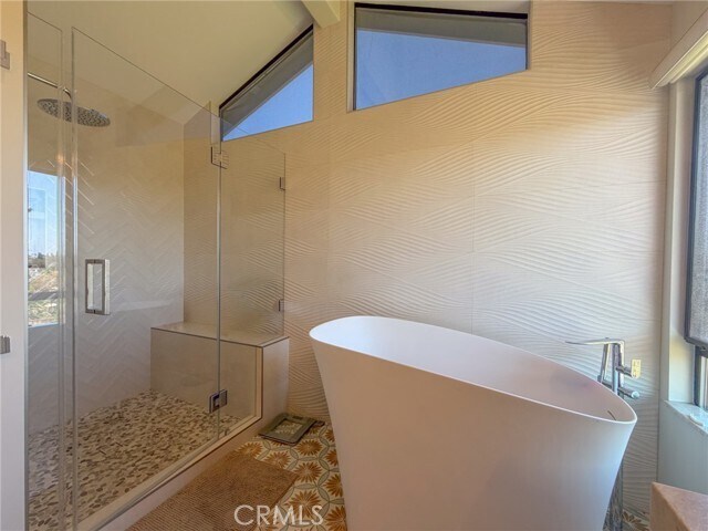 Building Photo - 25651 Del Norte