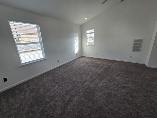 Building Photo - Welcome to The Buchanan Retreat – Modern 4...