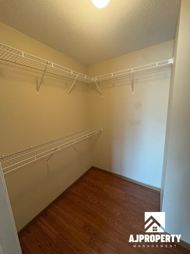 Building Photo - 7107 56th St
