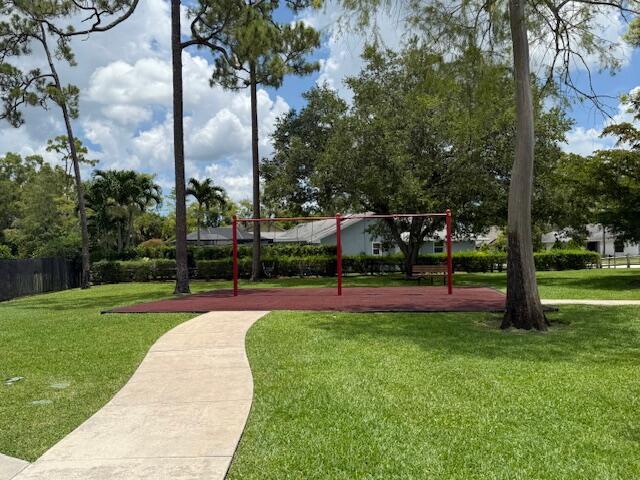 Building Photo - 847 Foresteria Ave