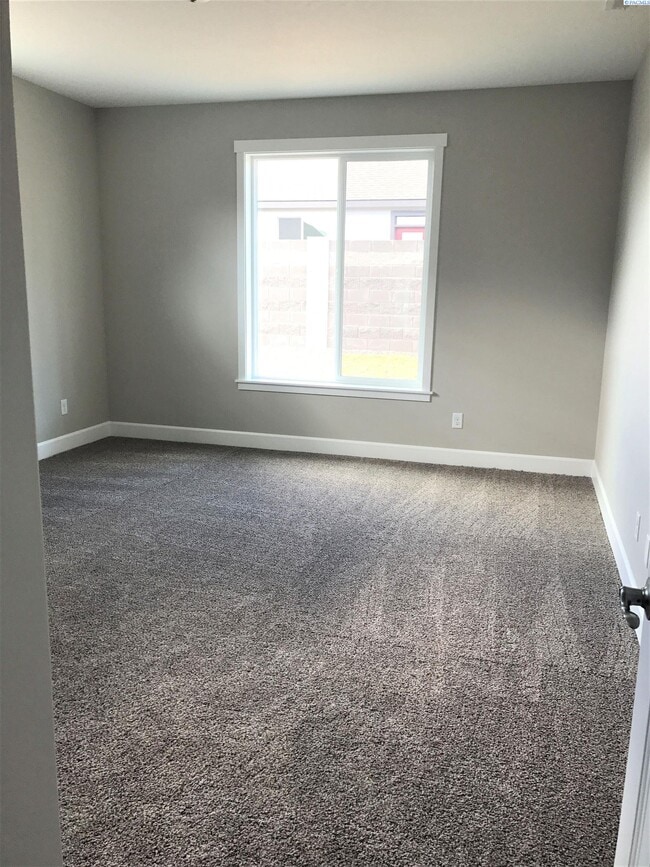 Building Photo - 3 Bed/2 Bath Pasco Rambler on Cul-de-Sac