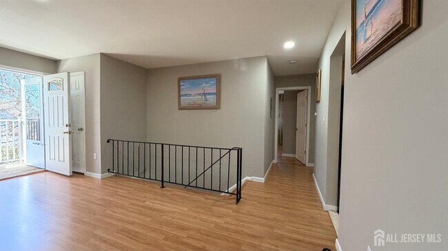 Building Photo - 363 Cranbury Rd