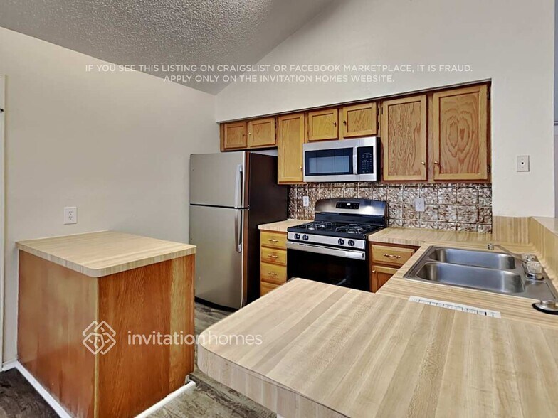 Building Photo - 2131 Goldspring Ln
