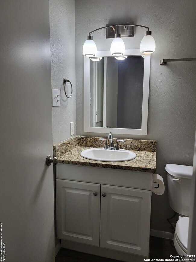 Building Photo - 9415 Quicksilver Dr