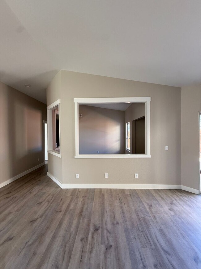 Building Photo - Completely Remodeled Home