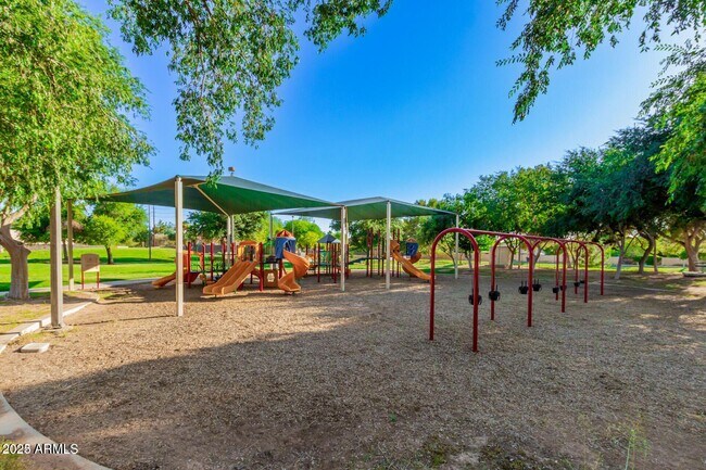 Building Photo - 1616 N Calle Cir